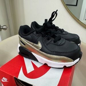 Nike Air Max | Toddler 8C | Black/Gold